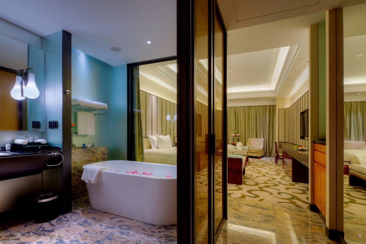 Royal Seaside Hotel And Hot Springs Xiamen Extérieur photo