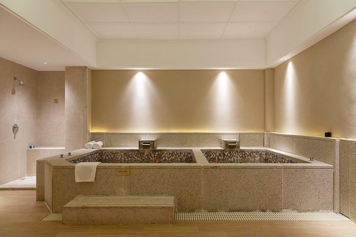 Royal Seaside Hotel And Hot Springs Xiamen Extérieur photo